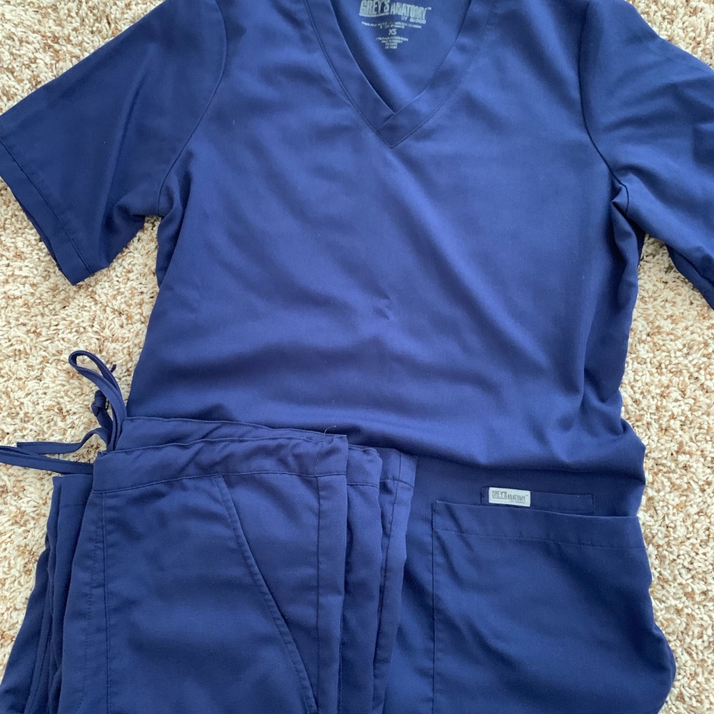 Scrubs sz x small navy ,grey anatomy